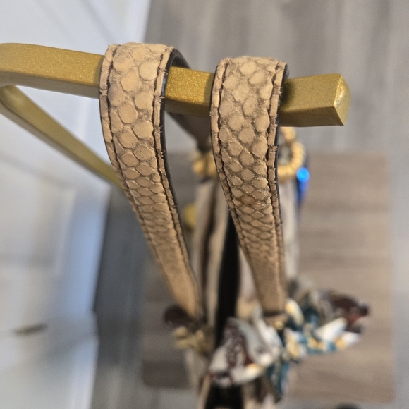 Coach Purse Faux Snakeskin details - Picture 11 of 17